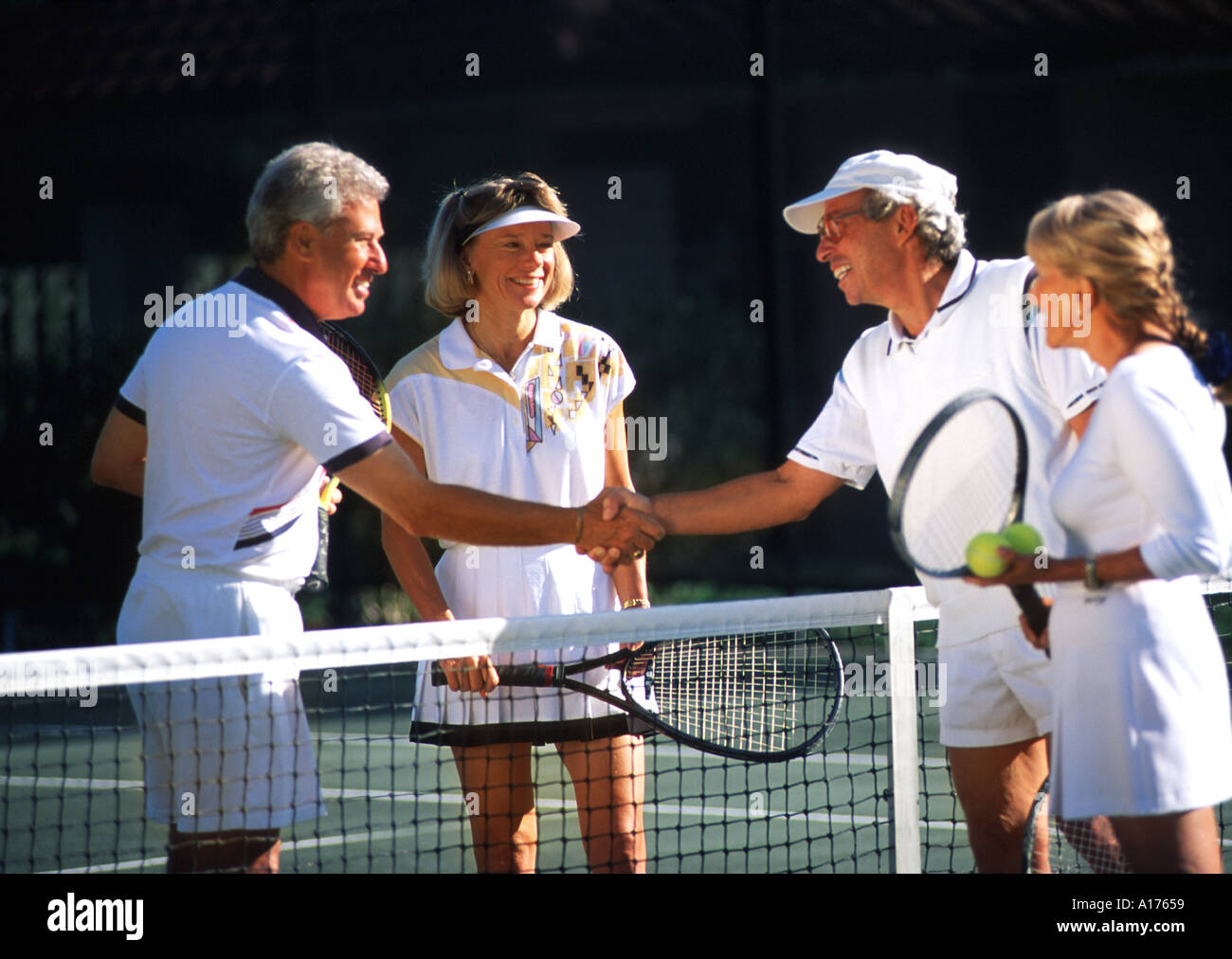 Elderly couples tennis hi-res stock photography and images - Alamy