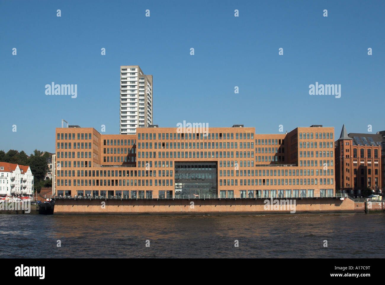 Office building at the Elbe Stock Photo Alamy