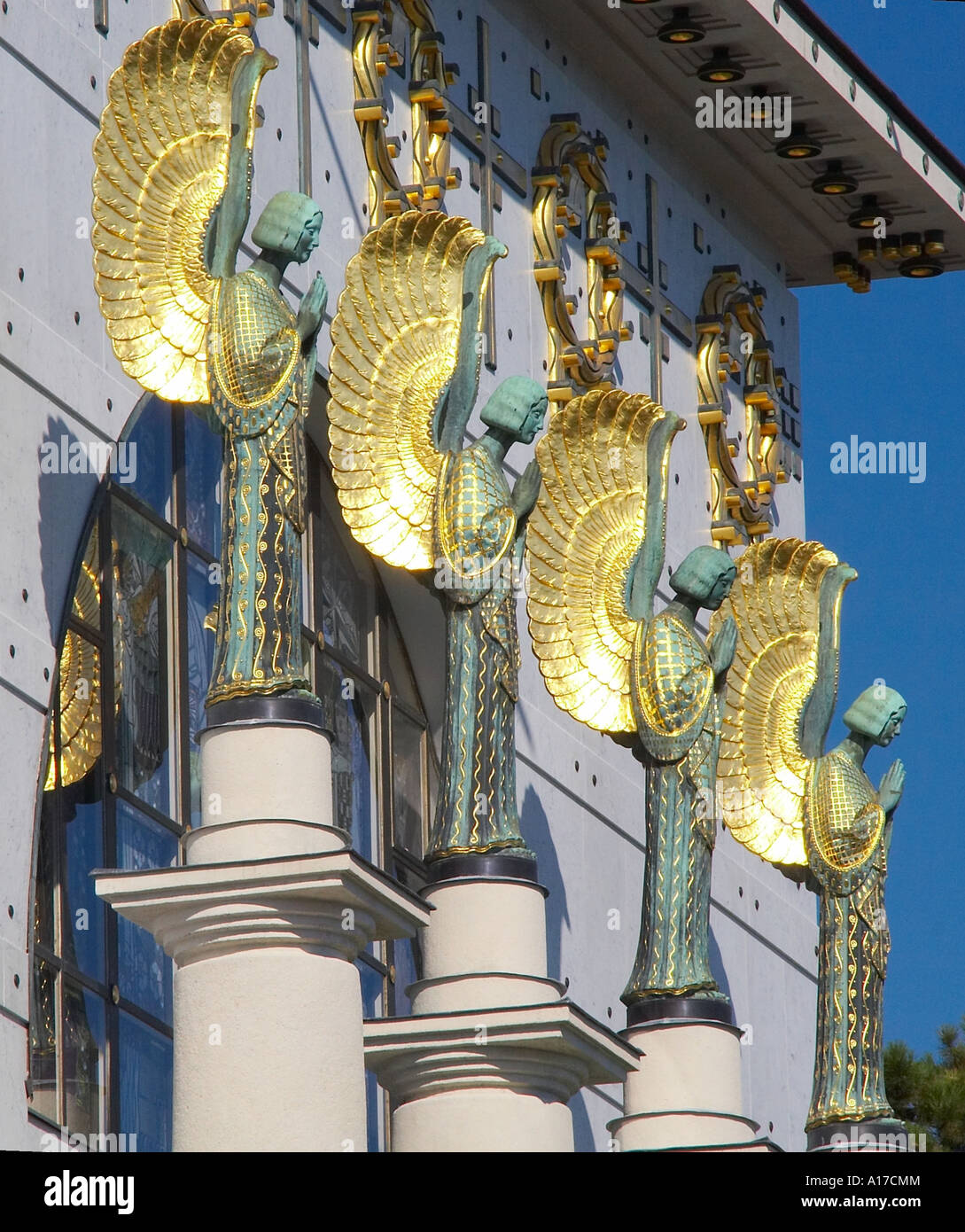 statues in front of the Otto Wagner church at Steinhof Stock Photo
