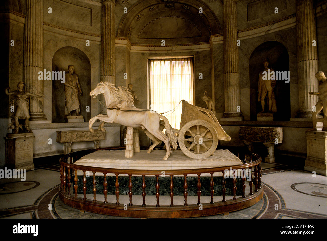Roman horse and cart hi-res stock photography and images - Alamy