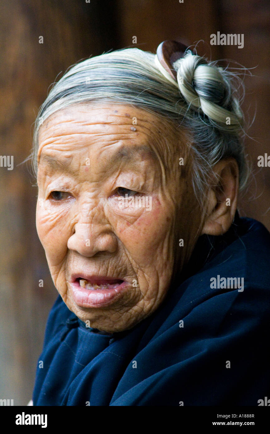 Aging chinese old woman portrait hi-res stock photography and images - Alamy