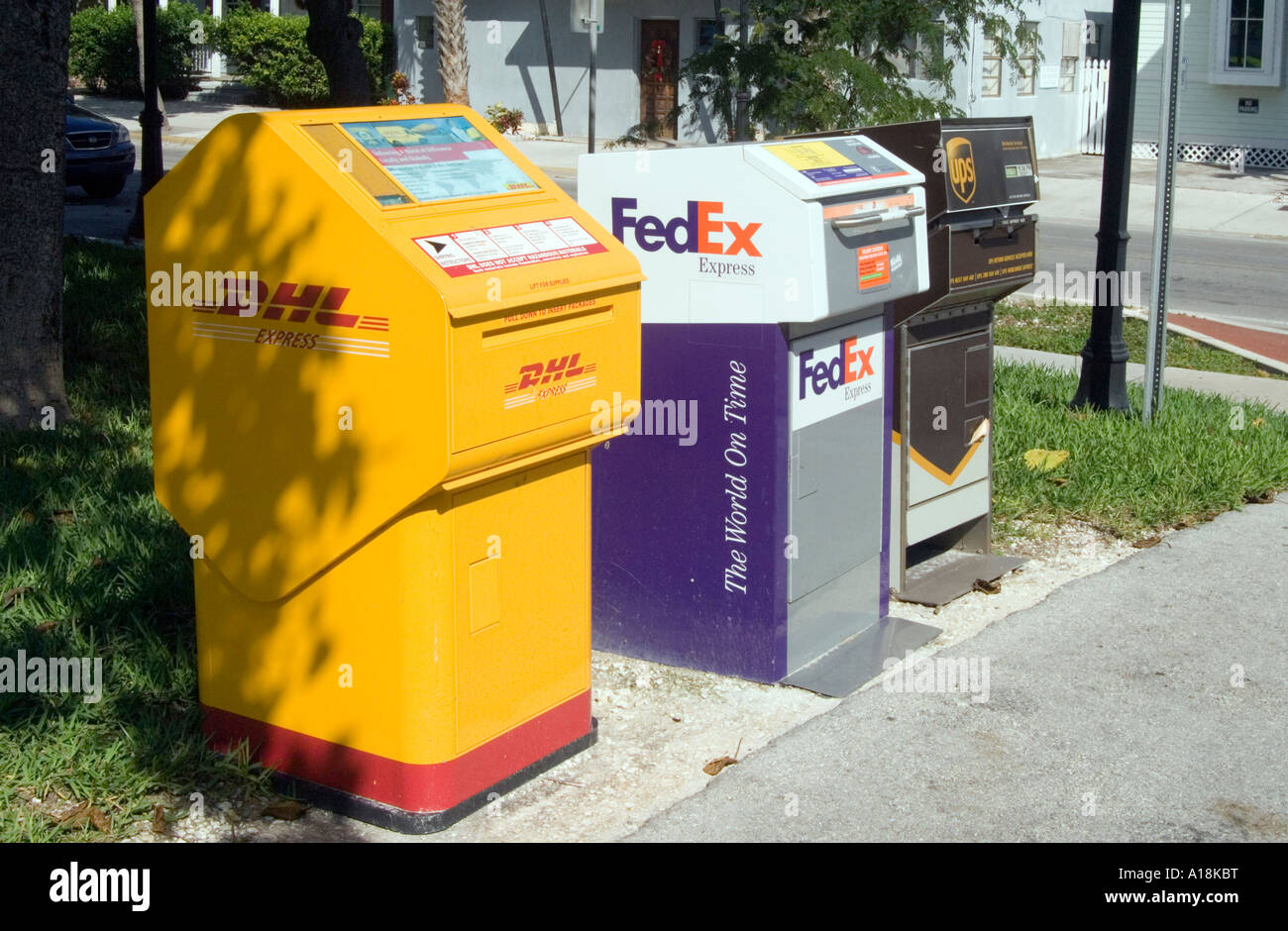 Derrick with boxes hires stock photography and images Alamy