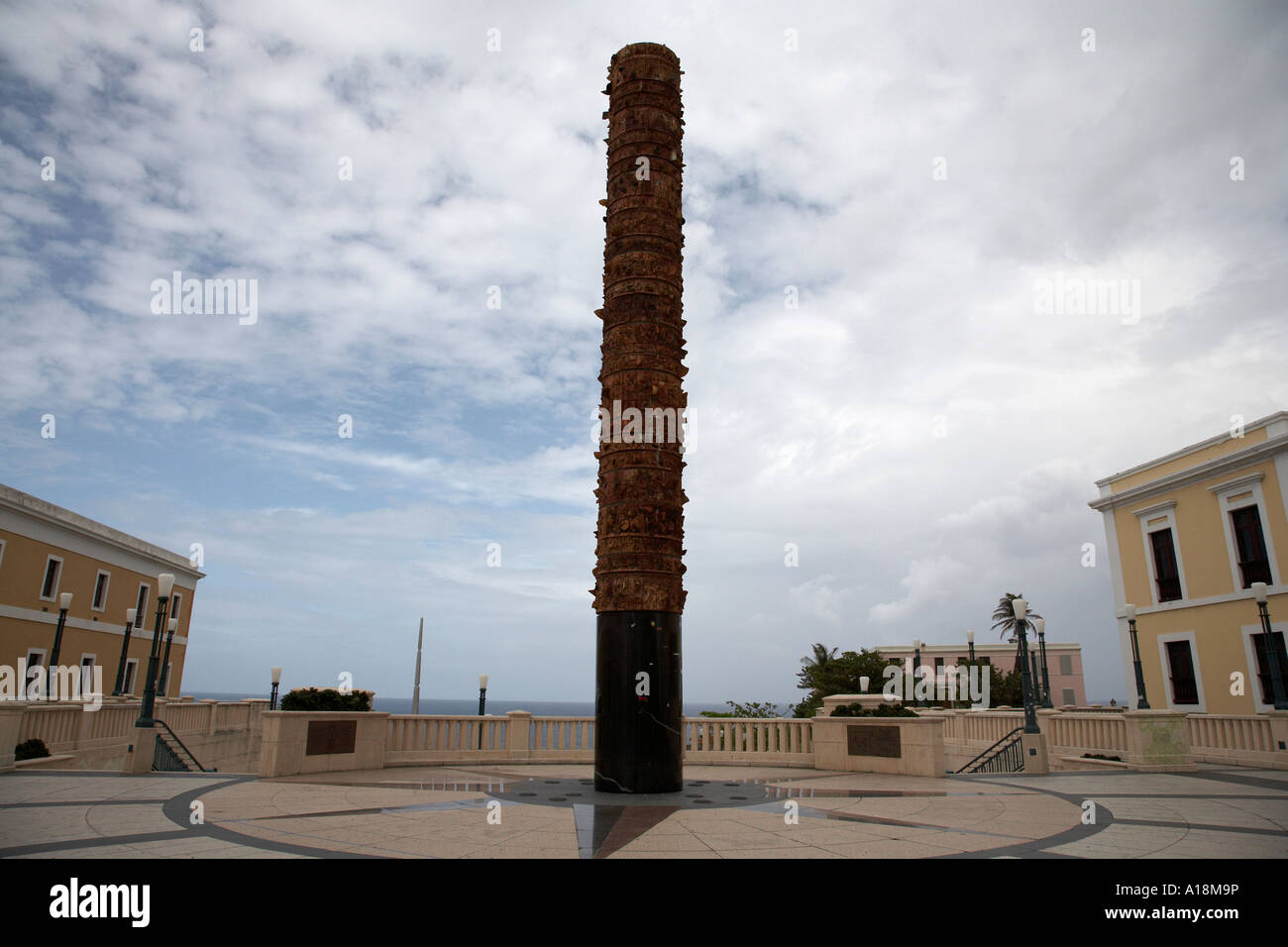 plaza del quinto centenario square old town san juan Puerto Rico west