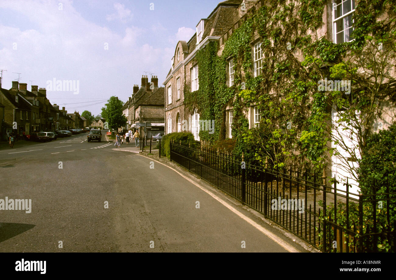 UK Gloucestershire Cotswolds Lechlade Burford Street Stock Photo Alamy