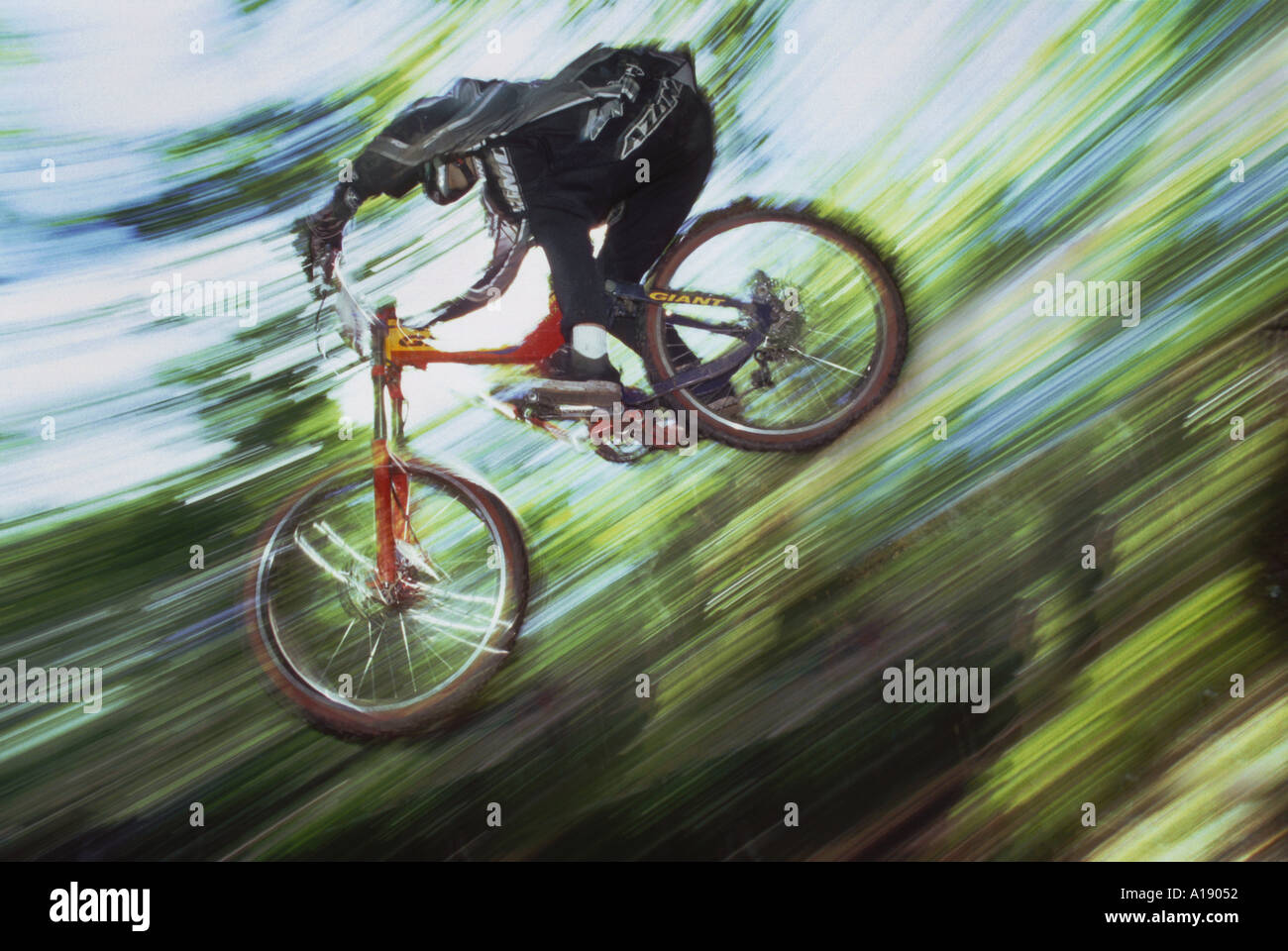 downhill mountain bike racing