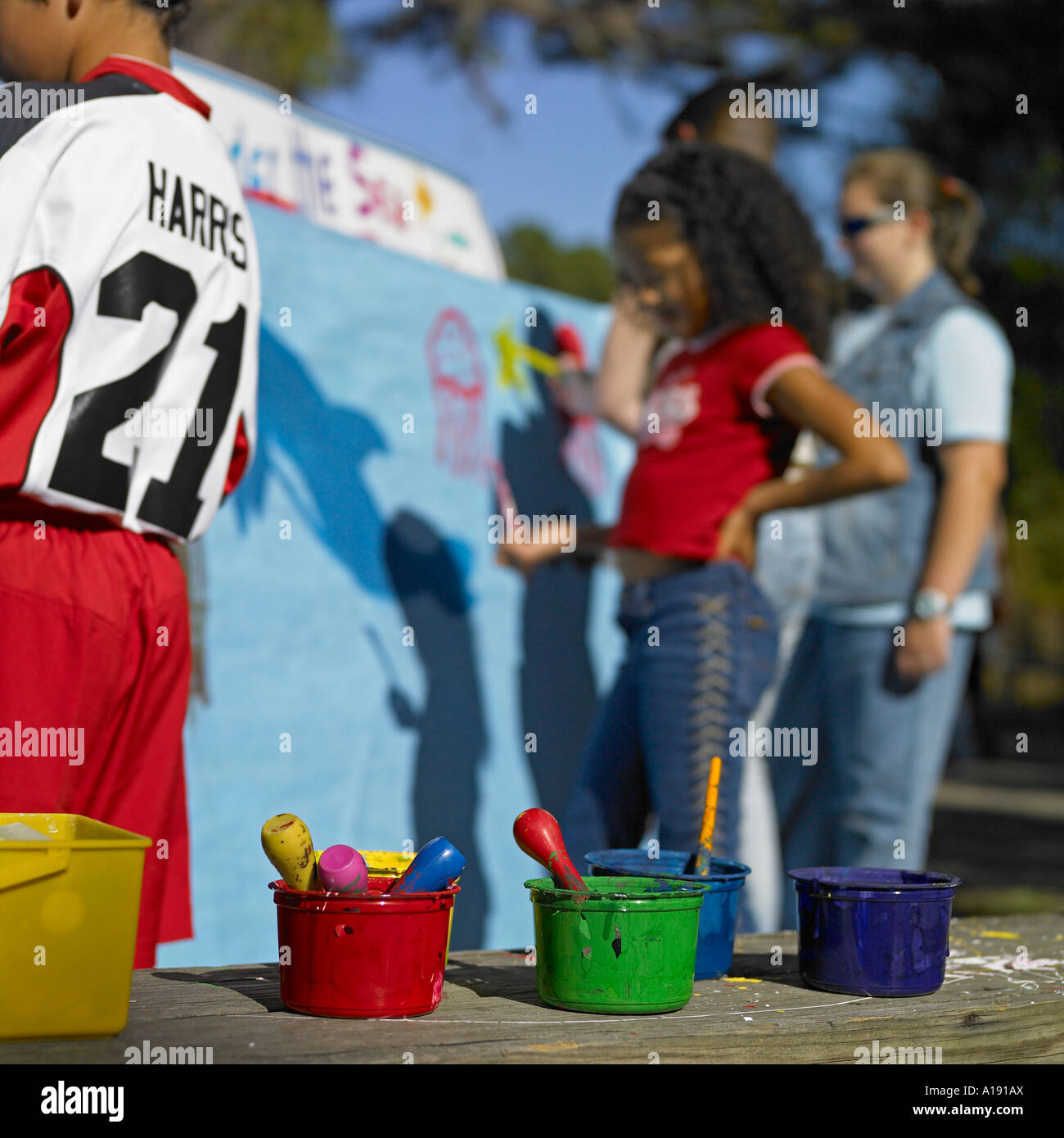 Children painting wall hi-res stock photography and images - Alamy