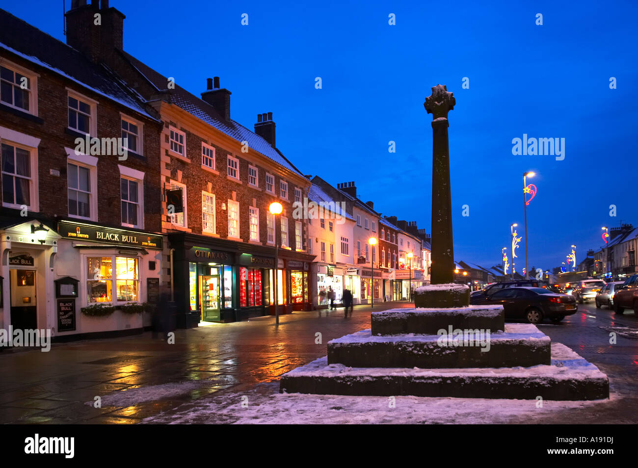 Northallerton High Street North Yorkshire at Christmas Stock Photo Alamy