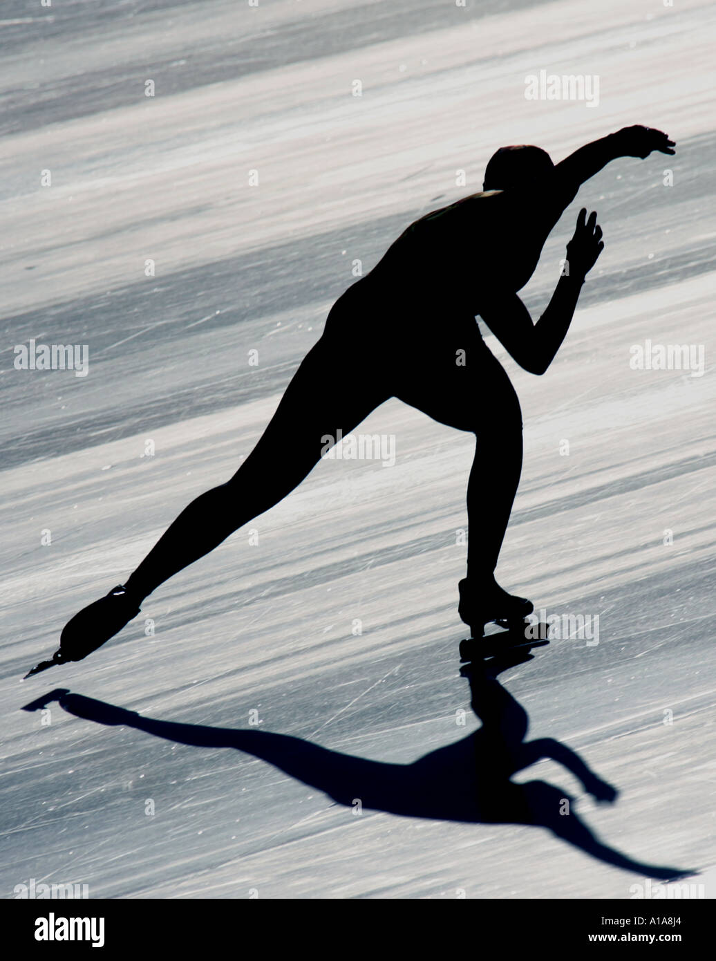 Speed skating Eisschnelllauf Männer Typical Stock Photo Alamy