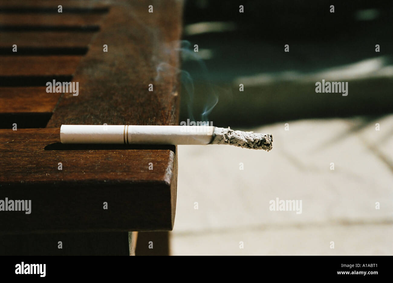 fashion cigarettes Cigarette holders made cigarettes appears luxury back in the day. The  cigarette holder became a fashion accessory for women in the early 1920s  and remained popular until the 1960s. The New York
