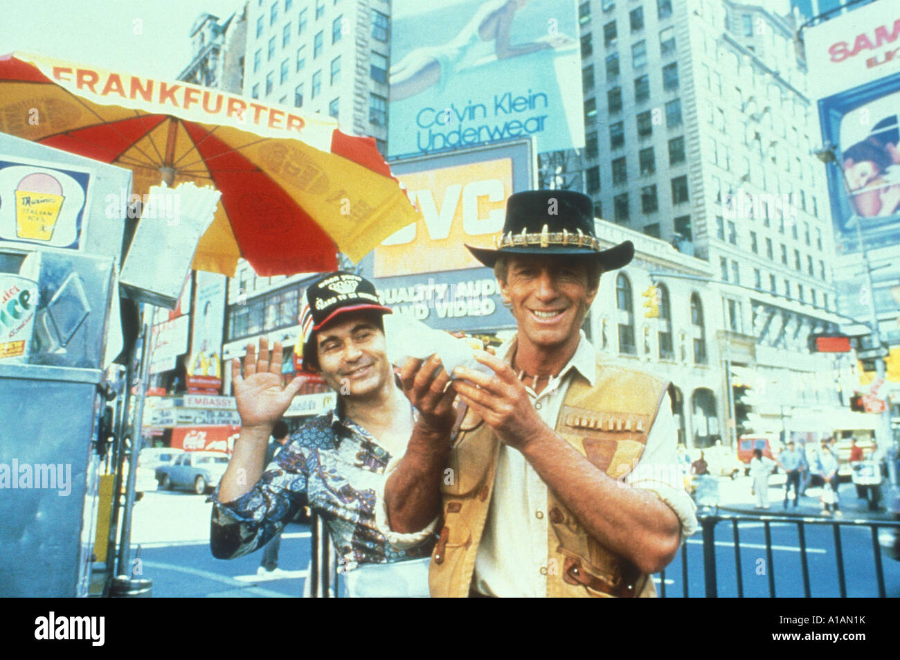 Crocodile Dundee Year 1986 Director Peter Fairman Paul Hogan Stock