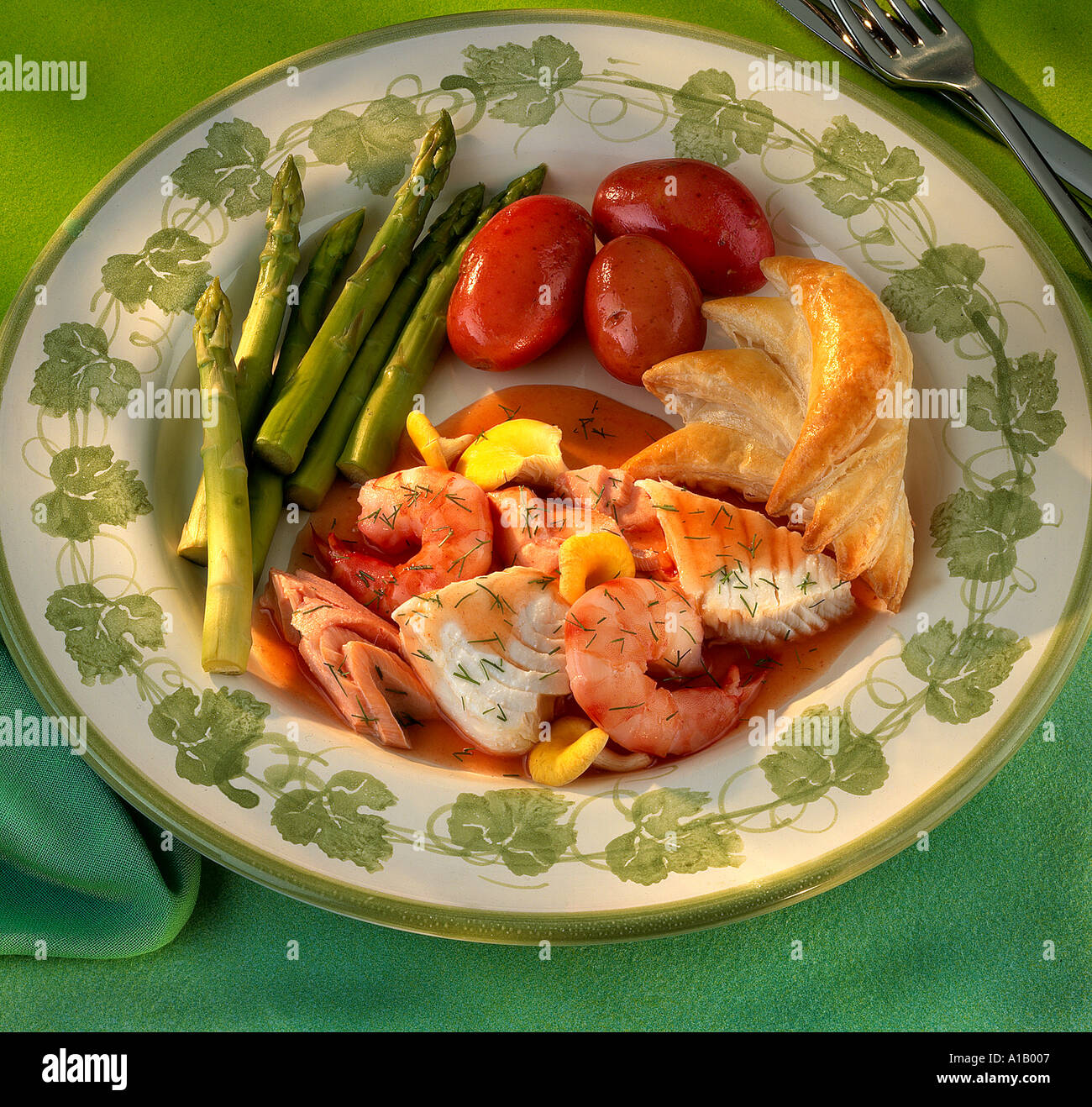 SALMON EN CROUTE Stock Photo Alamy