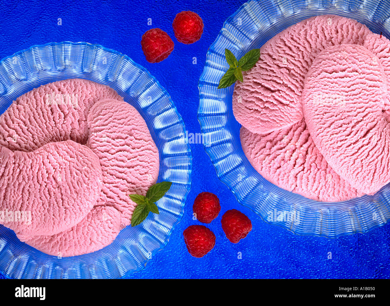 raspberry ice cream Stock Photo - Alamy