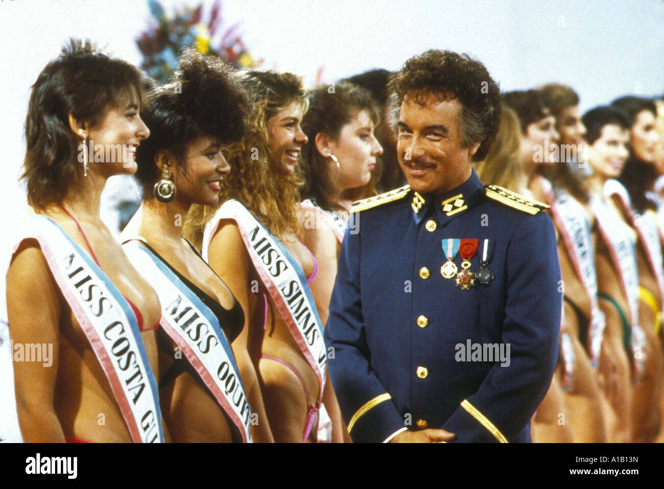 Moon Over Parador Year 19 Director Paul Mazursky Richard Dreyfuss Stock Photo Alamy