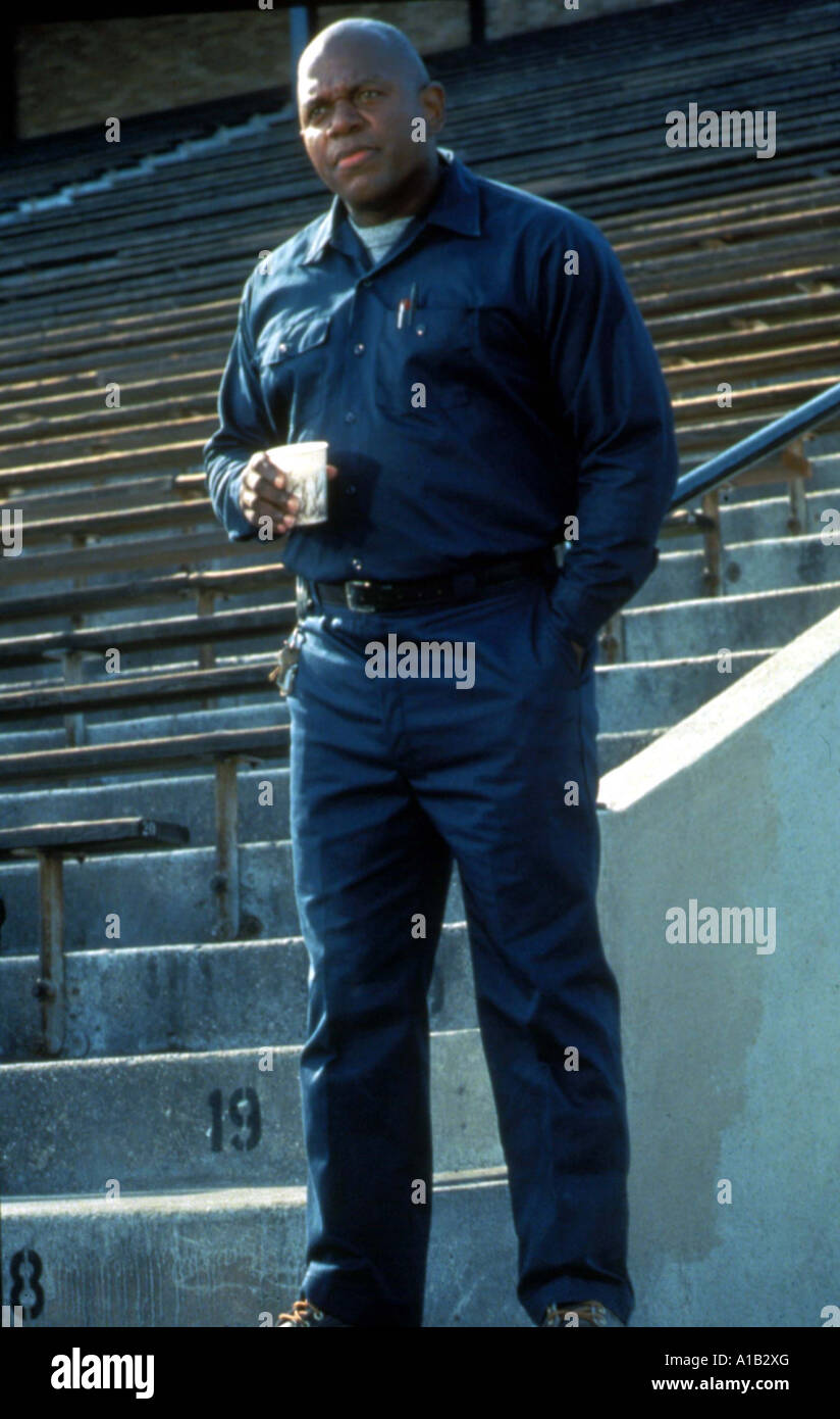 rudy-year-1995-director-david-anspaugh-charles-s-dutton-A1B2XG.jpg