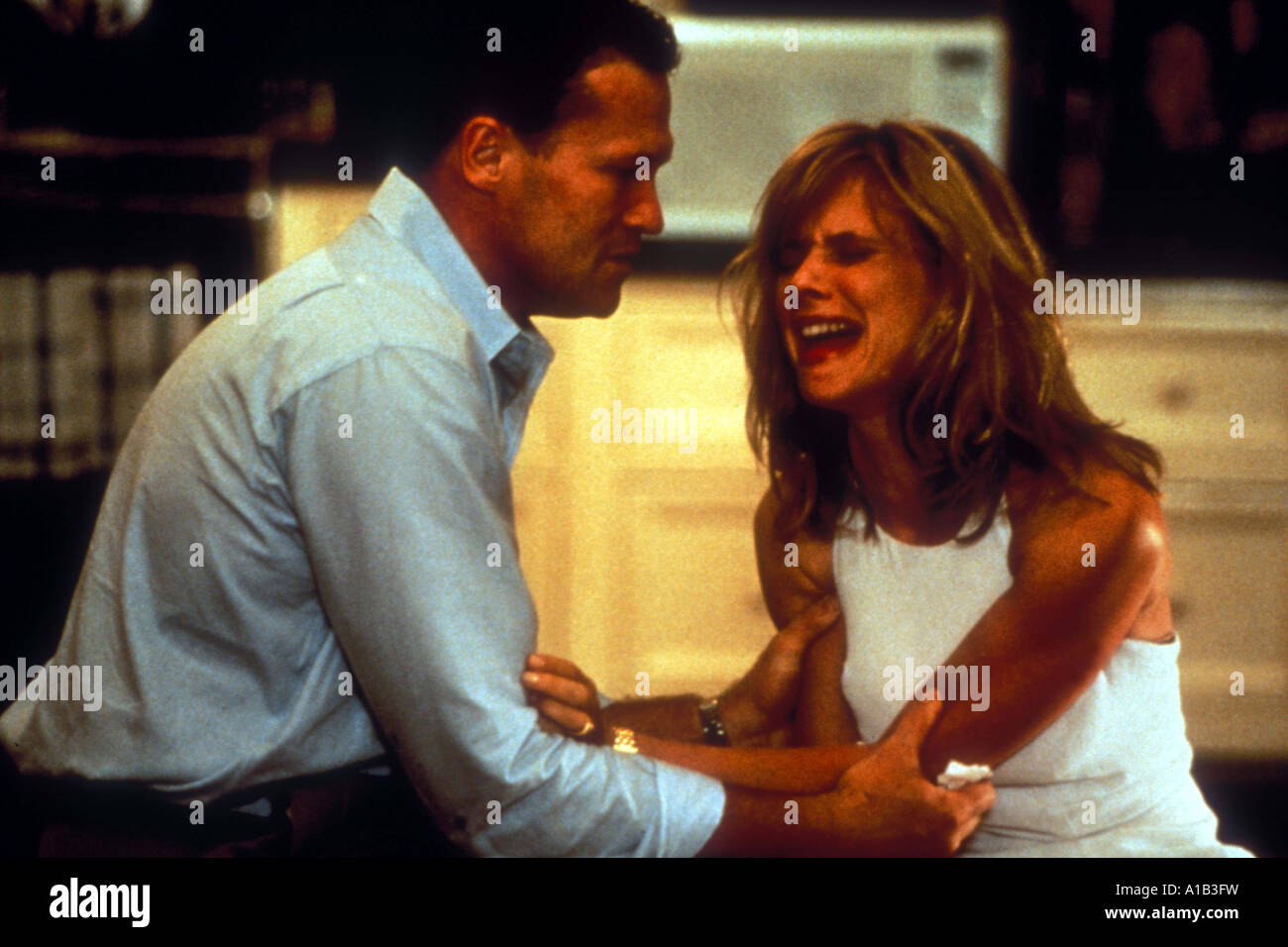 Michael rooker 1997 hi-res stock photography and images - Alamy