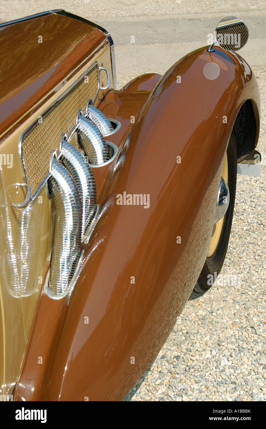 Rearview mirror of vintage car hires stock photography and images Alamy