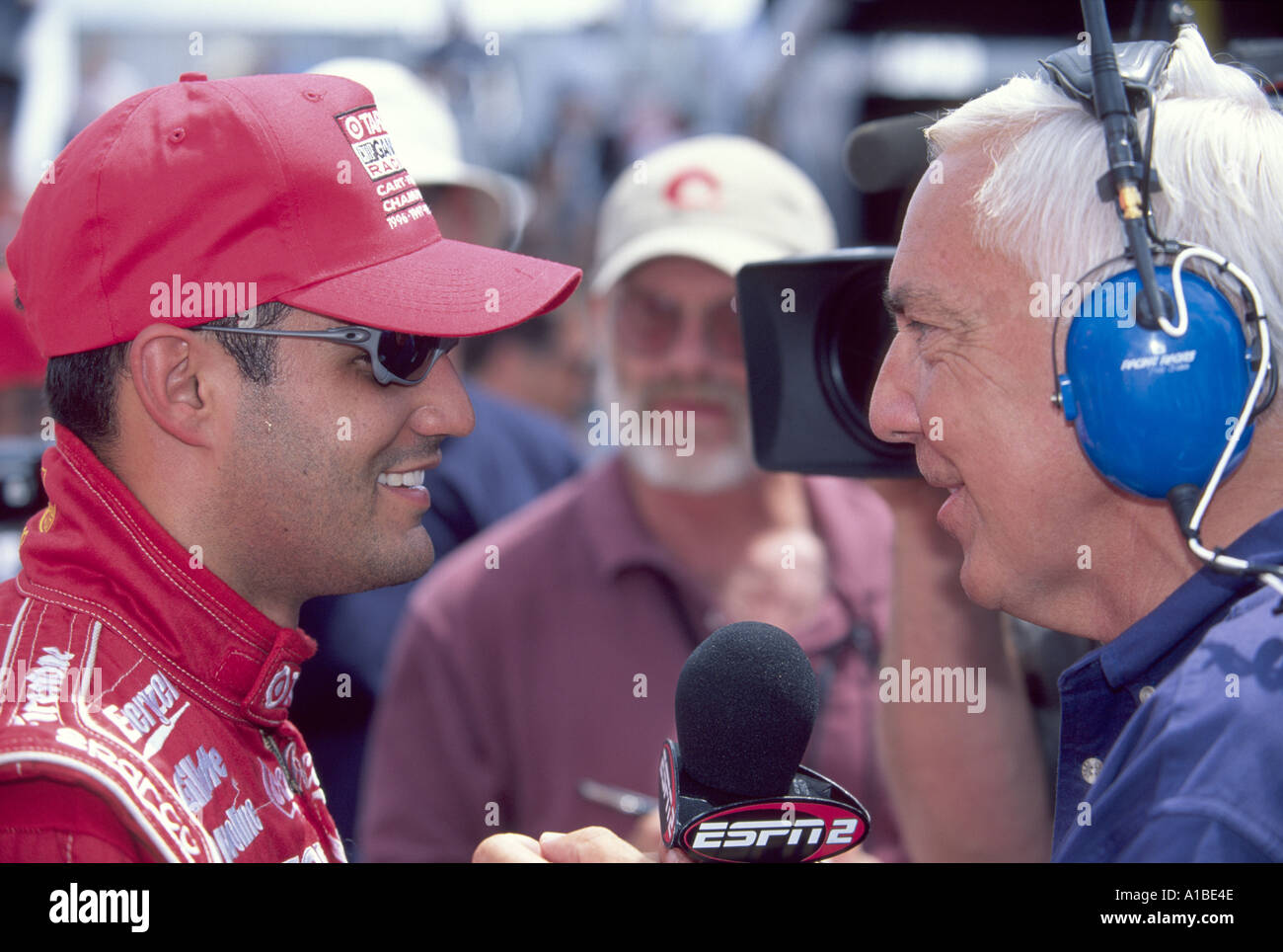 Juan Pablo Montoya with ESPN reporter Gary Gerould at the Detroit Grand Prix 2000 Stock Photo