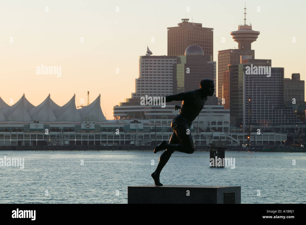 Harry Jerome Statue Stanley Park Vancouver BC Canada Stock Photo - Alamy