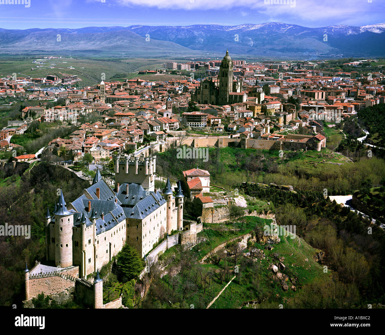 ES - CASTILE: Alkazar Castle and the Cathedral at Segovia seen from air Stock Photo