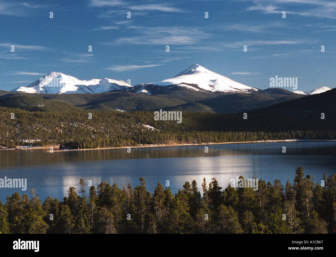 Snow capped mountains america hi-res stock photography and images - Alamy