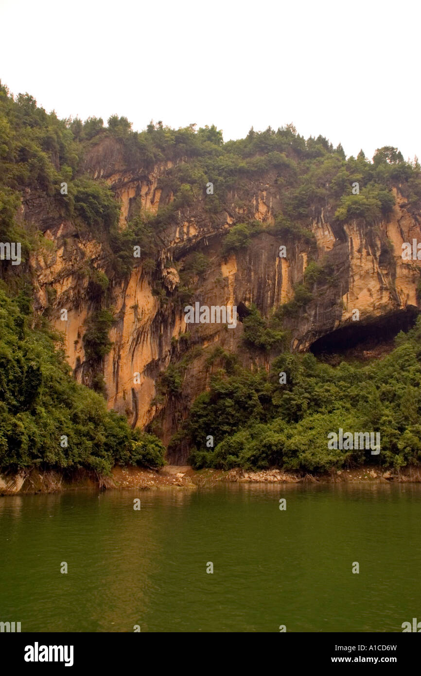 The Shennong Stream a tributary off the Yangzi Stock Photo - Alamy