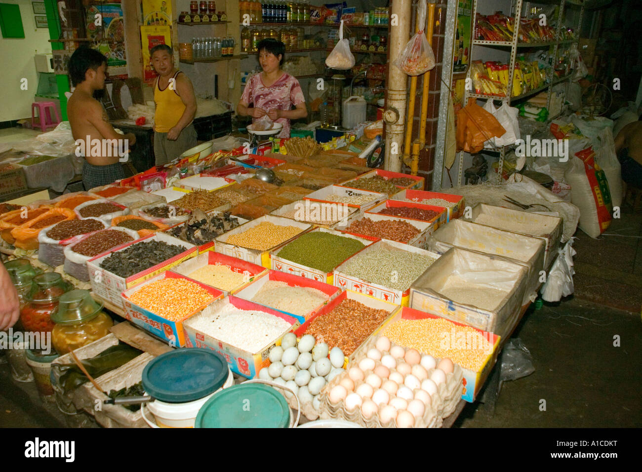 Spice and vegetable market stall Stock Photo