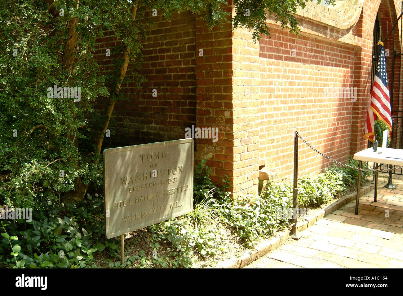 Burial chamber of General George Washingston first President of the United States of America Mount Vernon Virginia USA Stock Photo