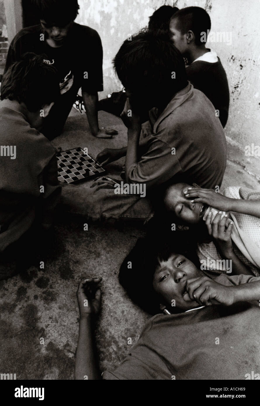 Glue solvent hires stock photography and images Alamy