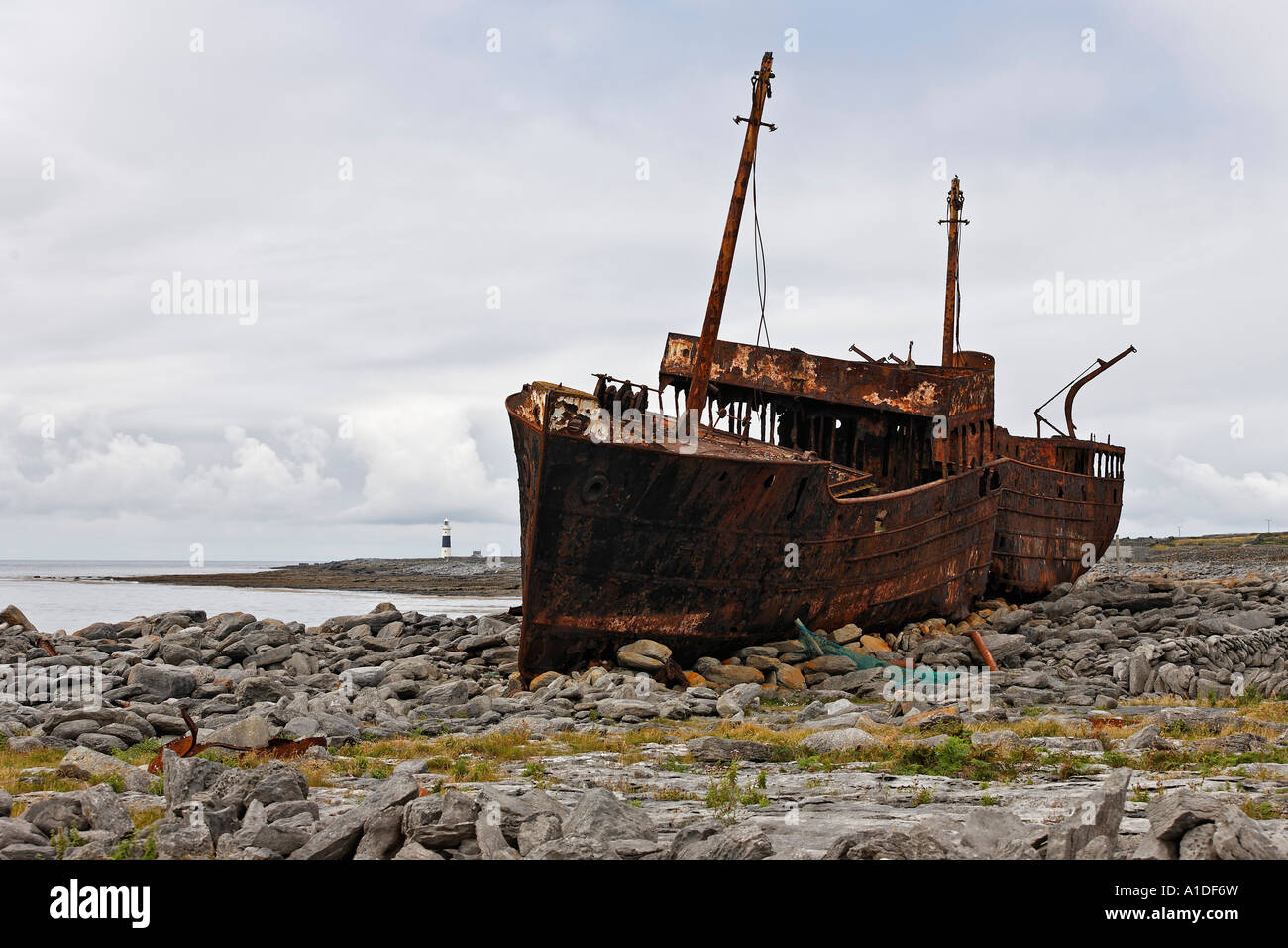 Ship wreck on aran islands hi-res stock photography and images - Alamy