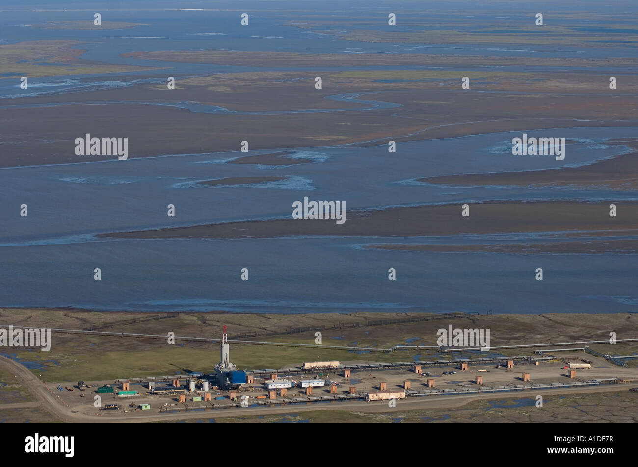Drilling beaufort sea of alaska hires stock photography and images Alamy