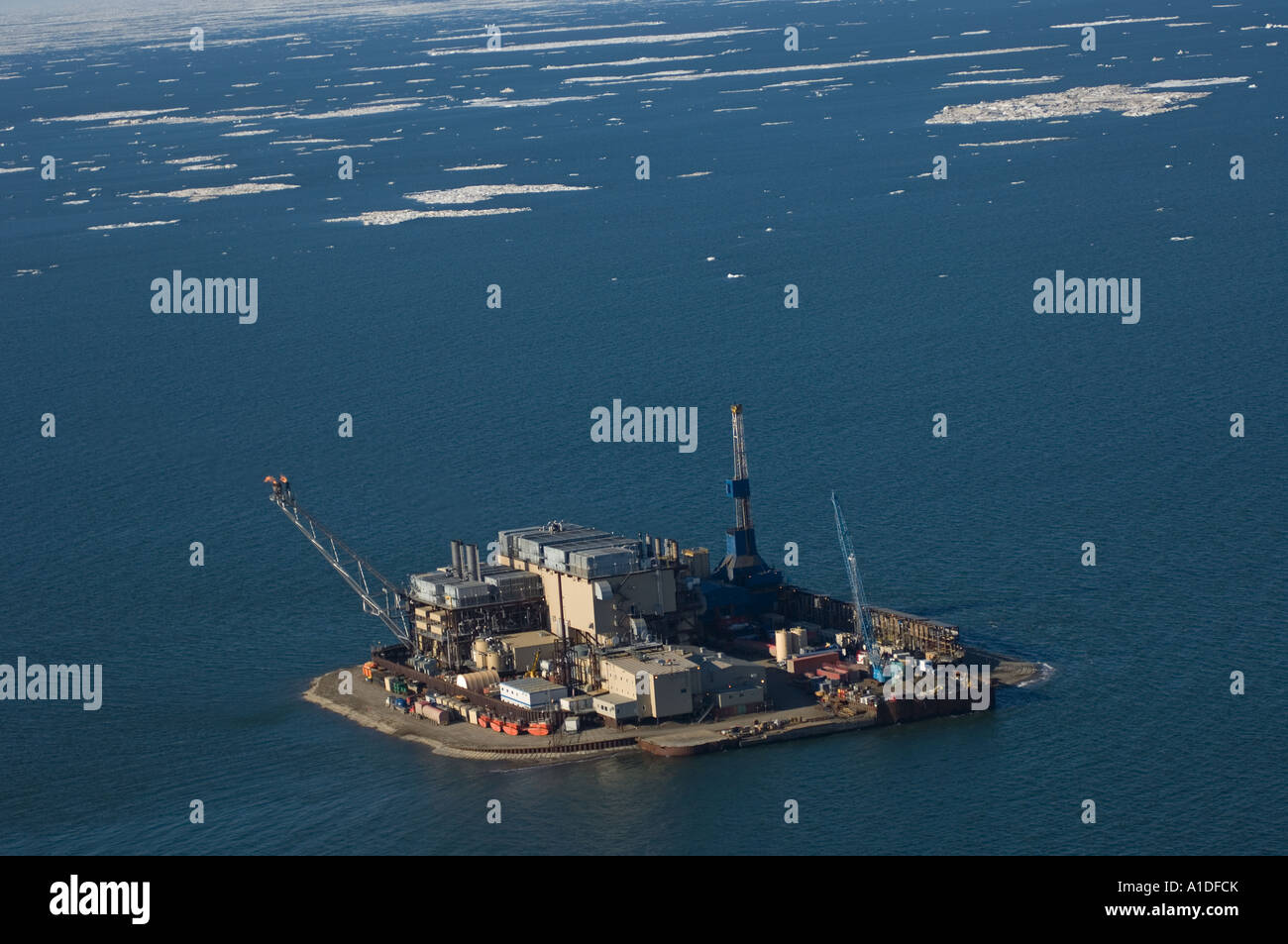 Prudhoe bay oil fields hires stock photography and images Alamy