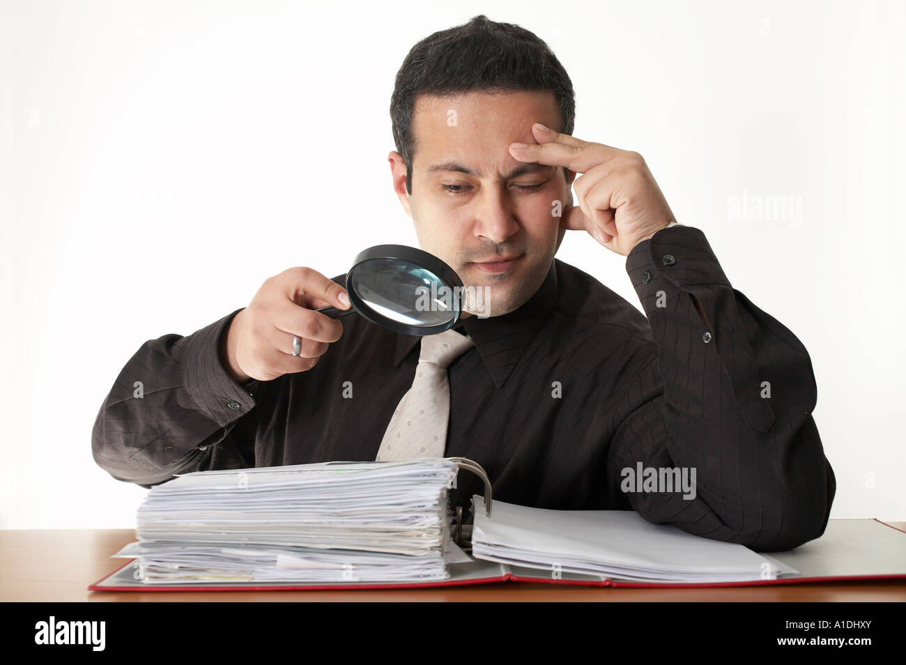 Руководитель и сотрудник. Быть внимательным к ближнему это. Принципы экологической морали. Будь внимателен картинка. Будь внимательным к окружающим.