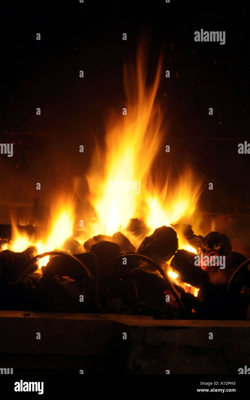 open, fire, flame, flames, burn, burning, coal, wood, log, logs, carbon