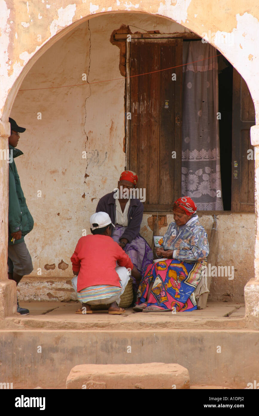 Family scene in the shade Stock Photo - Alamy