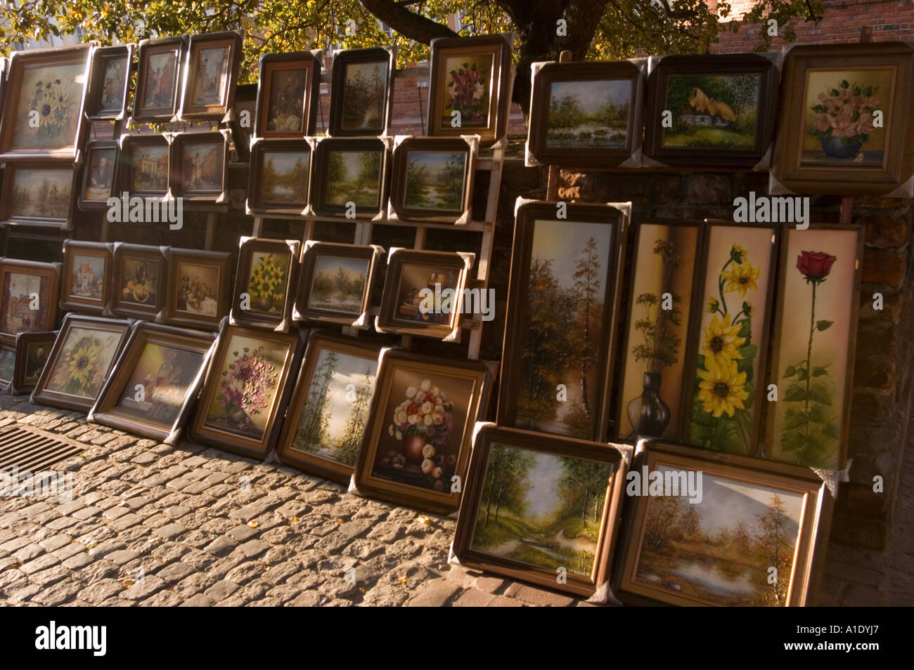 Various framed paintings hi-res stock photography and images - Alamy