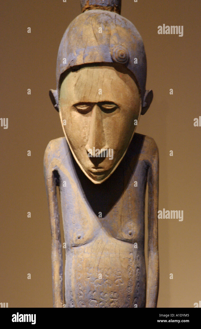 Louvre museum african sculpture paris hires stock photography and images Alamy