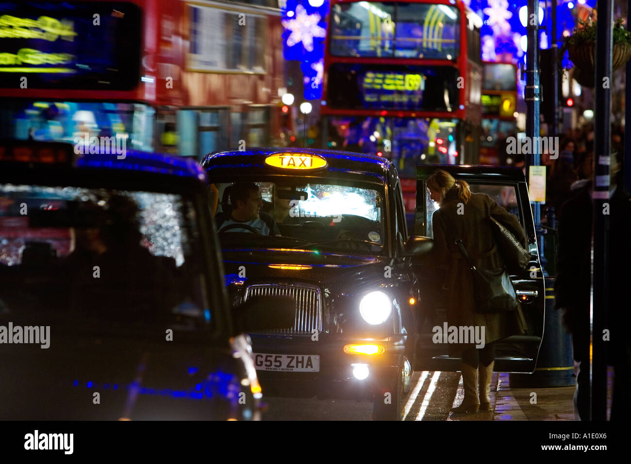 Hailing cab london hires stock photography and images Alamy