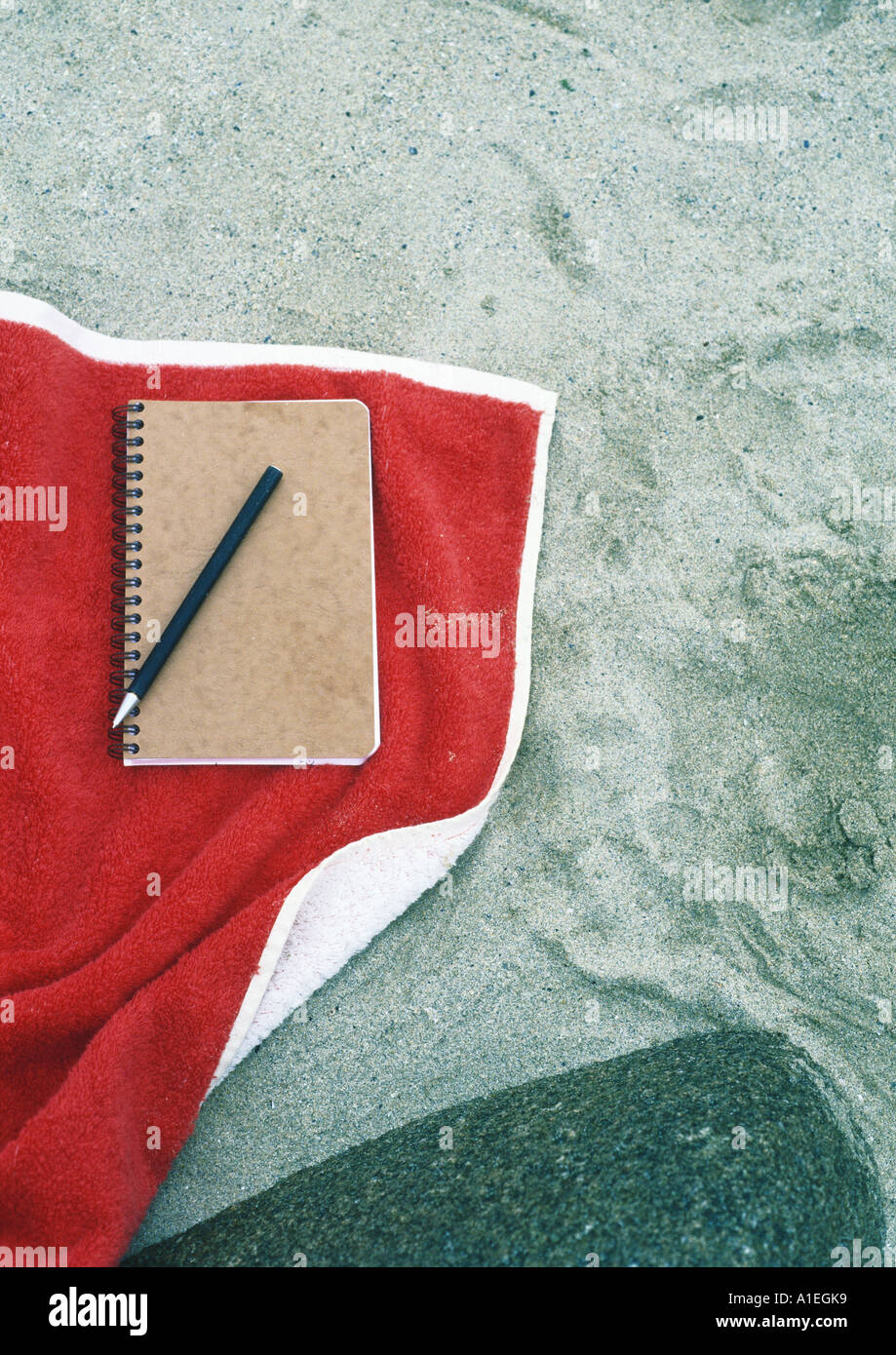 Notebook Am Strand Beach diary hi-res stock photography and images - Alamy