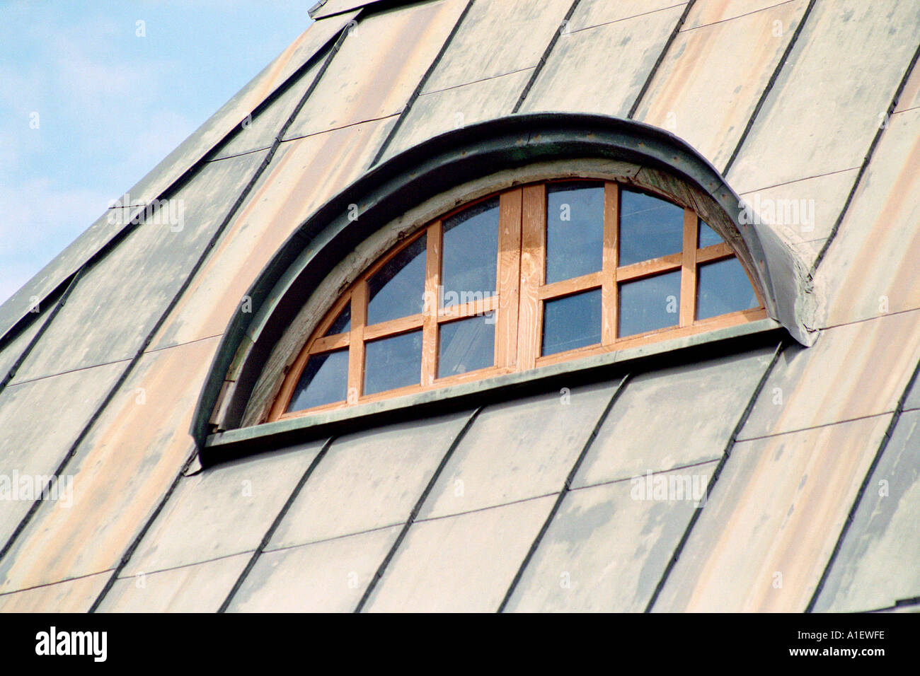 Roof Shape High Resolution Stock Photography and Images Alamy