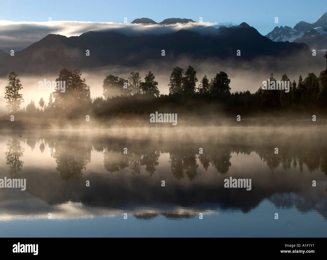 Lake Matheson New Zealand Stock Photo - Alamy