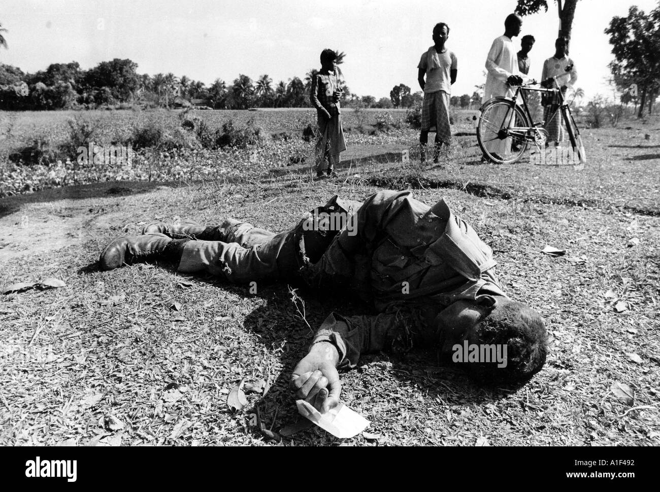 Bengali victim of Bangladesh war of liberation left dead on road to Jessore Bangaldesh Dec 1971 Stock Photo