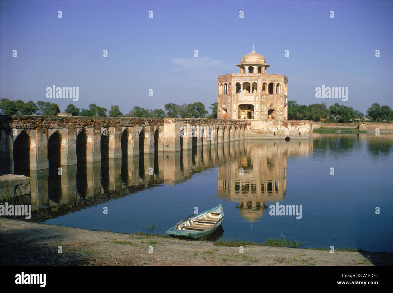 Hiram Minar hunting lodge and tank built by Jahangir in memory of