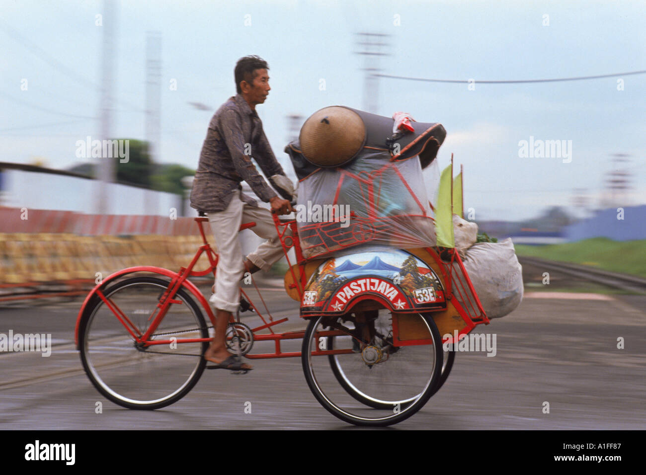 Van rickshaws hi-res stock photography and images - Alamy