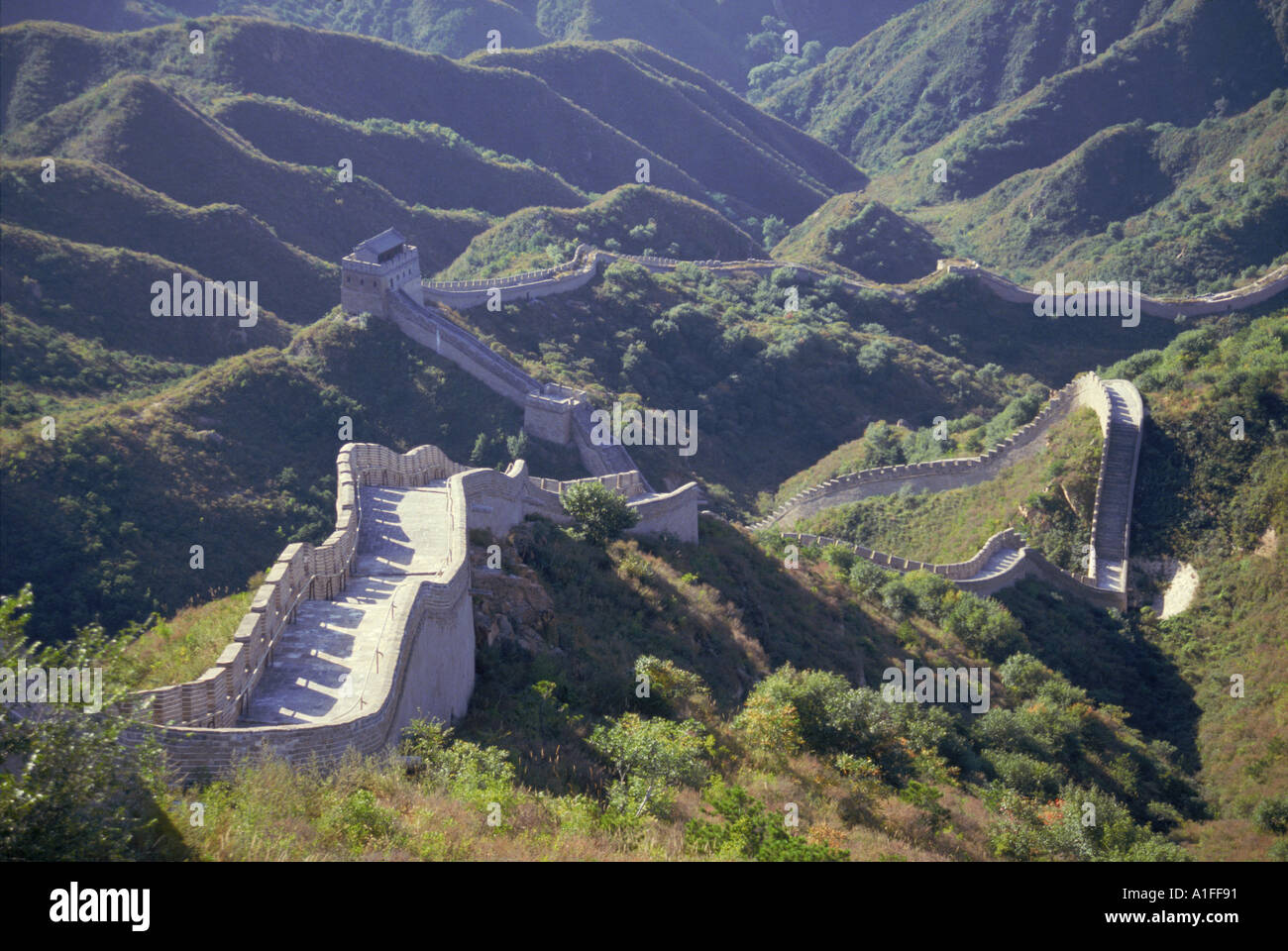 The Great Wall snaking through the hills of China G Hellier Stock Photo