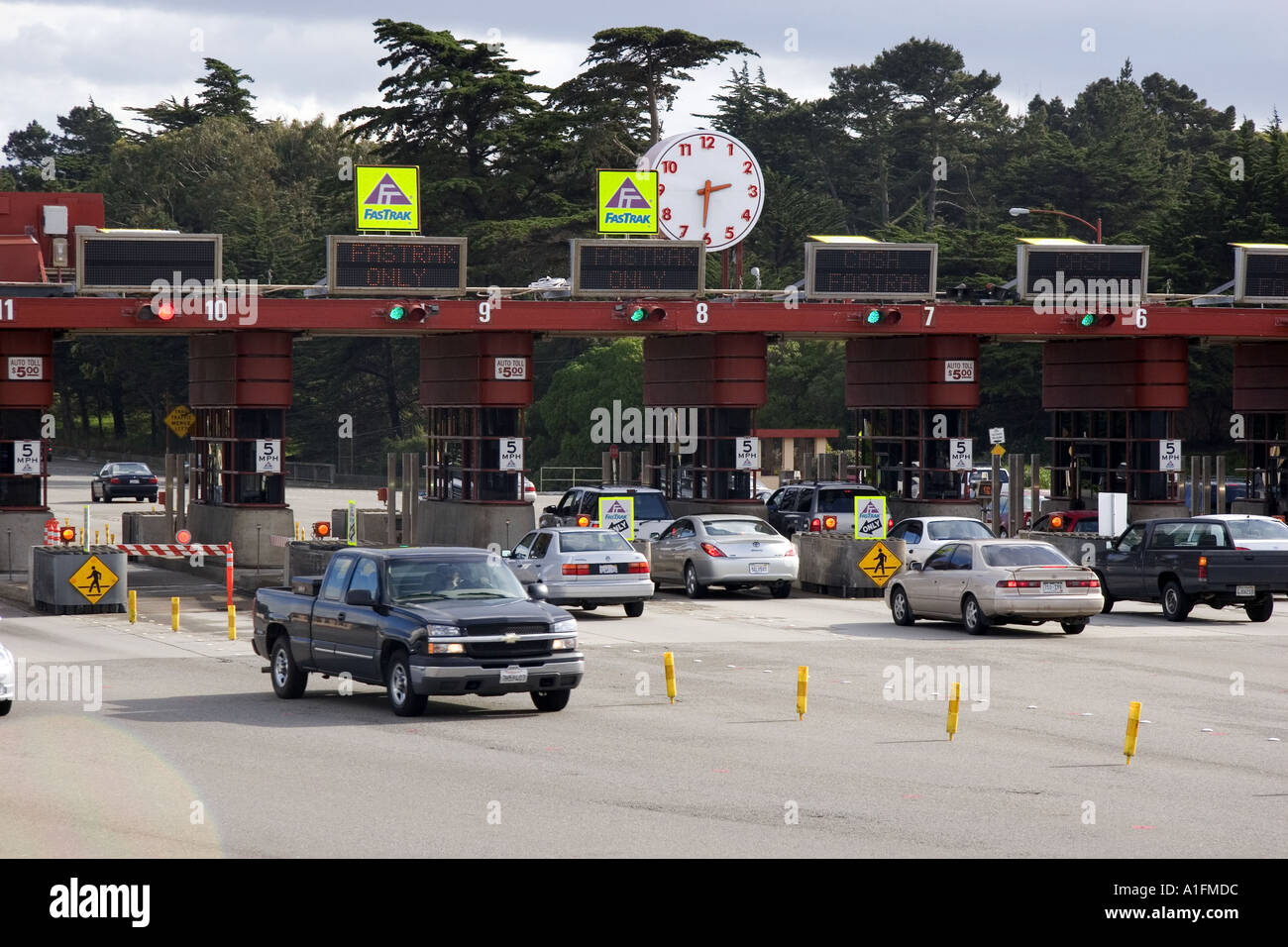 The toll gates at the Golden Gate Bridge San Francisco California Stock ...
