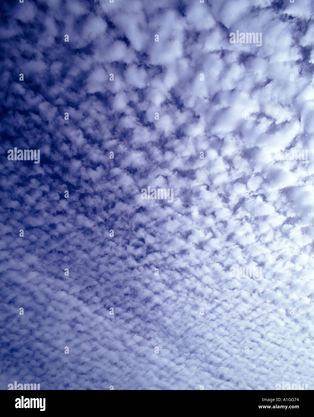 On clouds pattern hi-res stock photography and images - Alamy