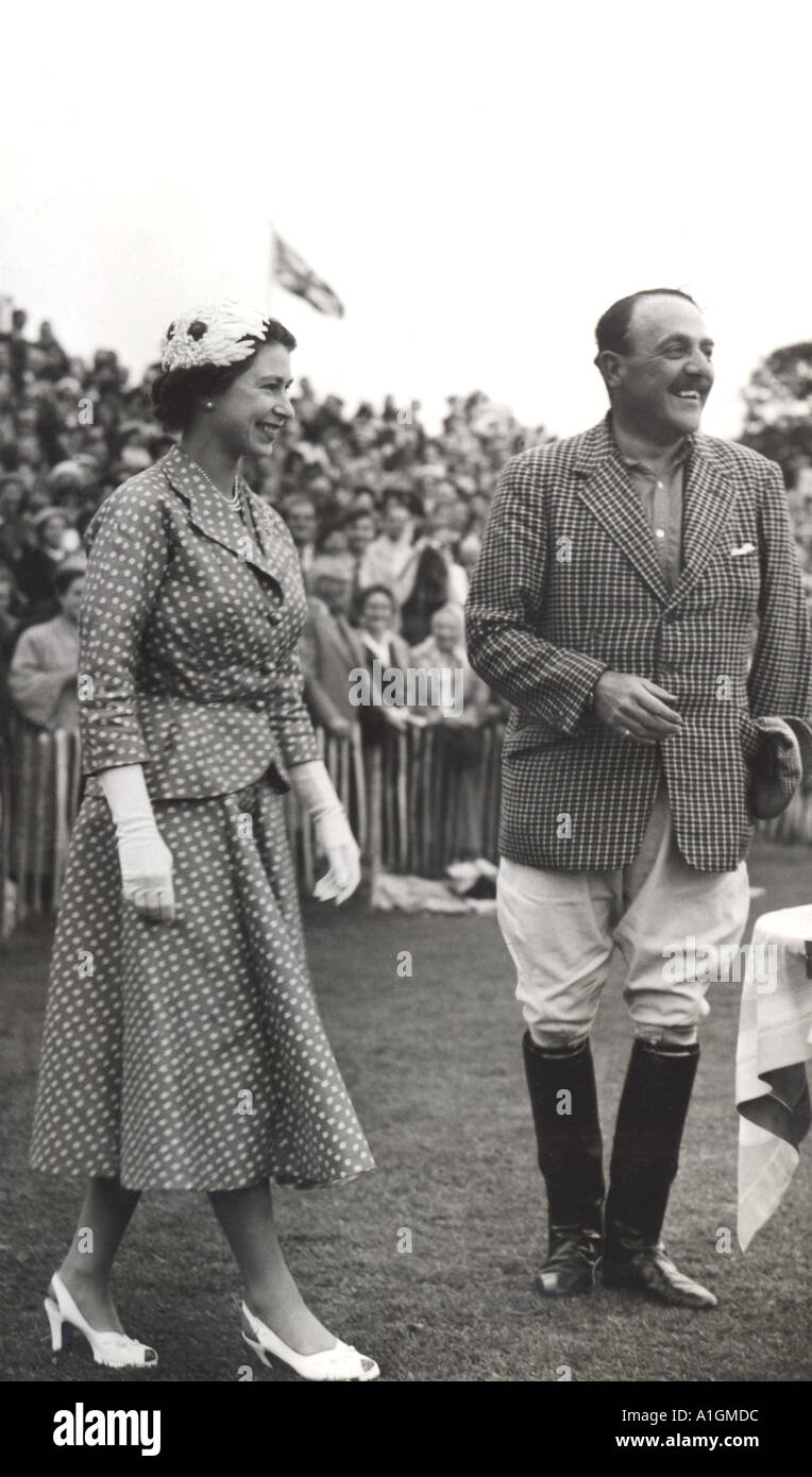 Her Majesty Queen Elizabeth 11 presenting the 1953 Coronation Cup at Cowdray Park Stock Photo
