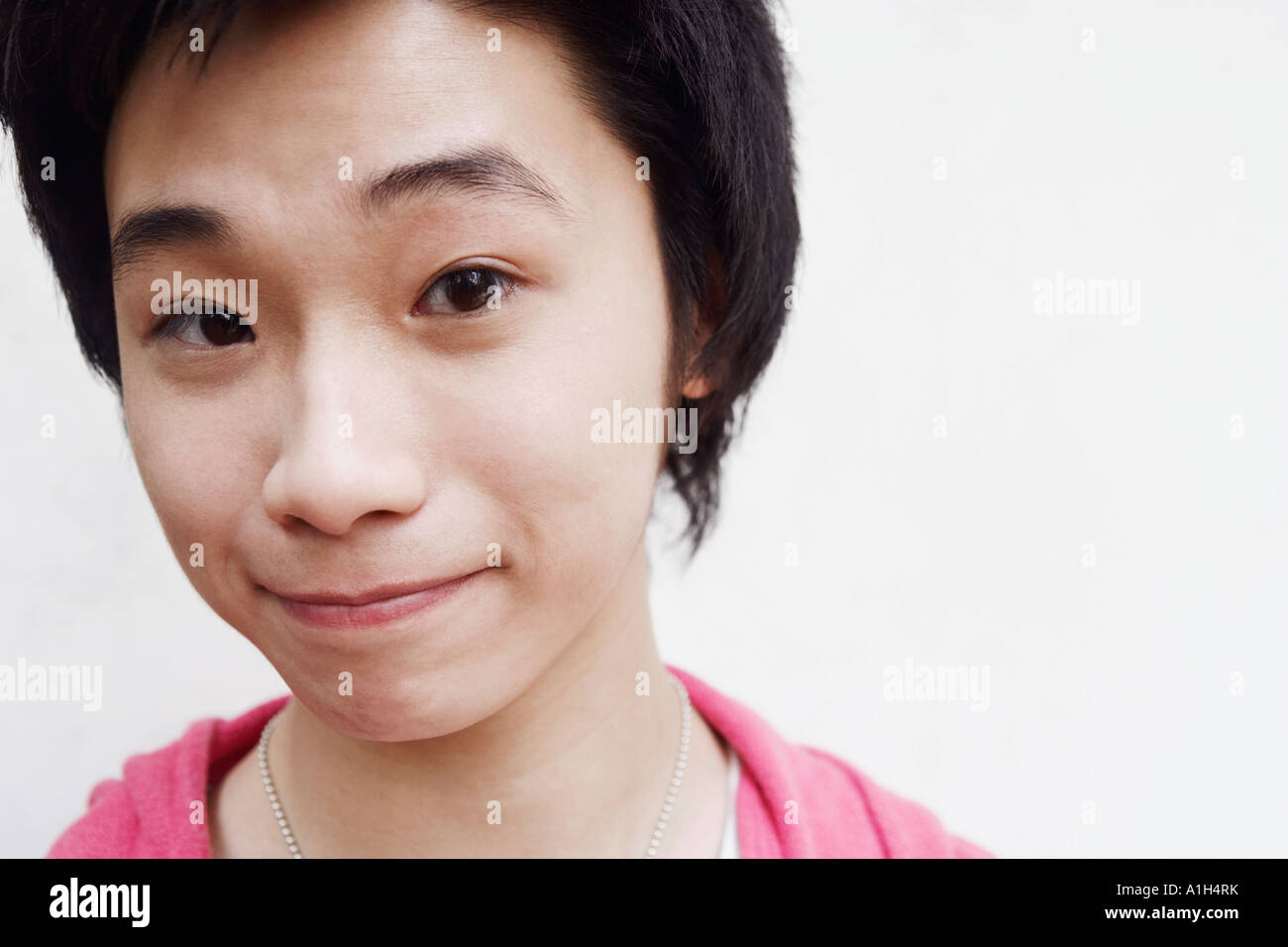 Teenage black boy smiling face hi-res stock photography and images - Alamy
