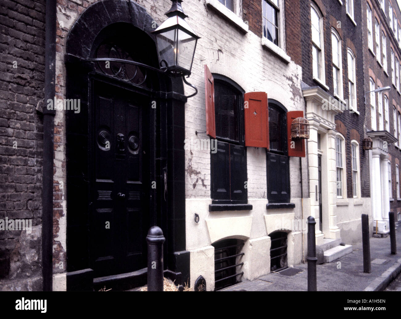 Spitalfields silk hires stock photography and images Alamy