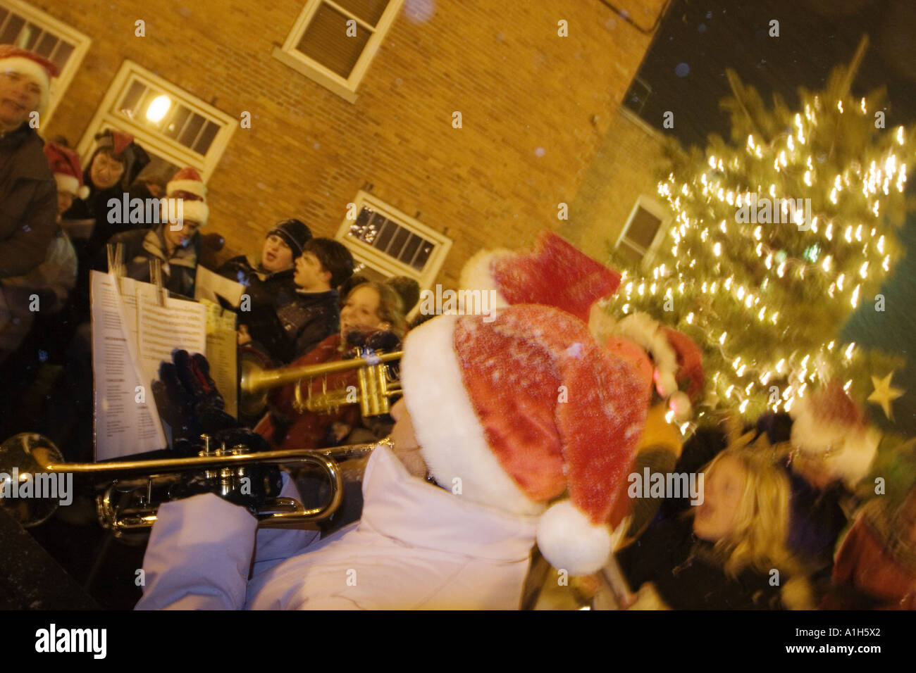 Christmas carols choir hires stock photography and images Alamy
